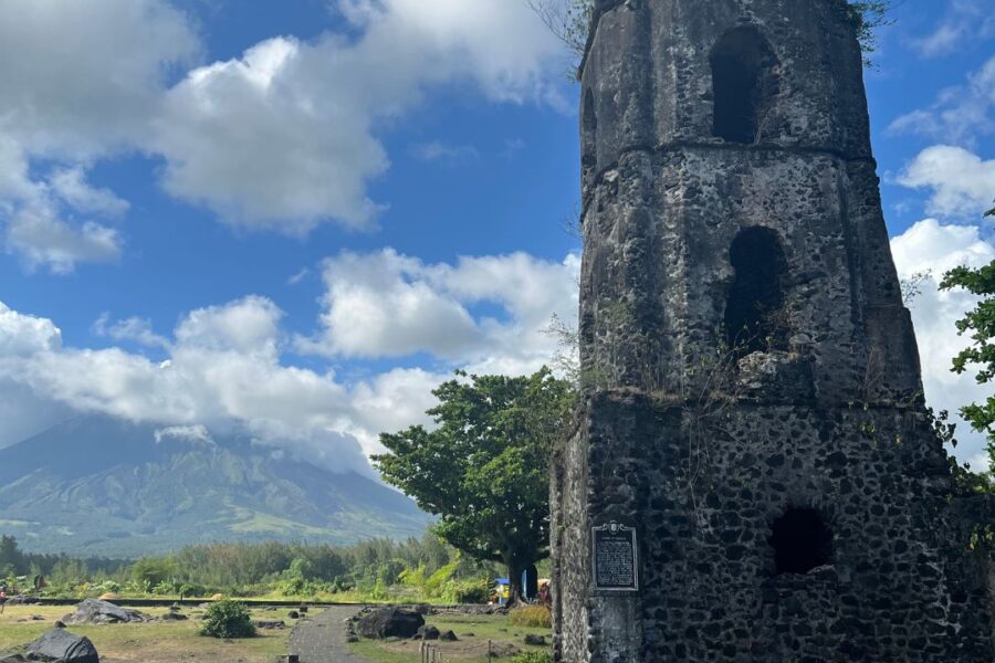 cagsawa ruins